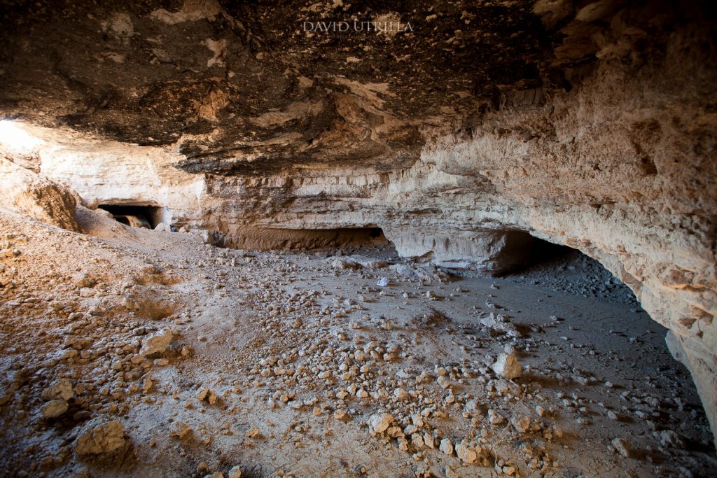 Interior de las Cuevas de Higares