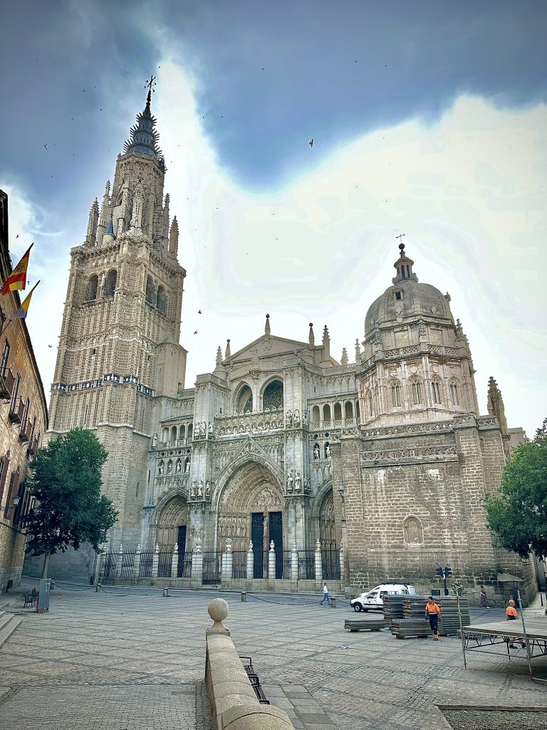 Descubre con este Free Tour las maravillas de Toledo, como su Catedral, en un paseo exterior